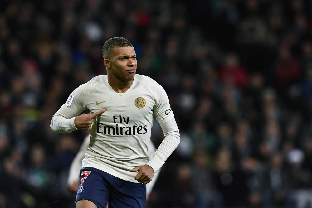 风向彻底转变! 美国媒体: GPT-5 神话破灭, 阿里千问强势登场